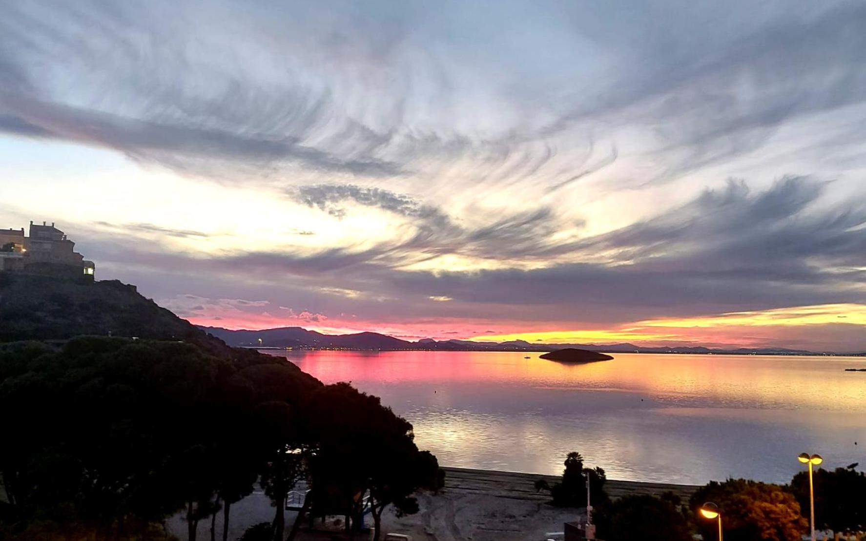 Nido Del Amor Deluxe 1A Linea Terraza Indoorpool Wifi Aire Netflix 10 Metros A Cala Del Pino La Manga Eksteriør billede